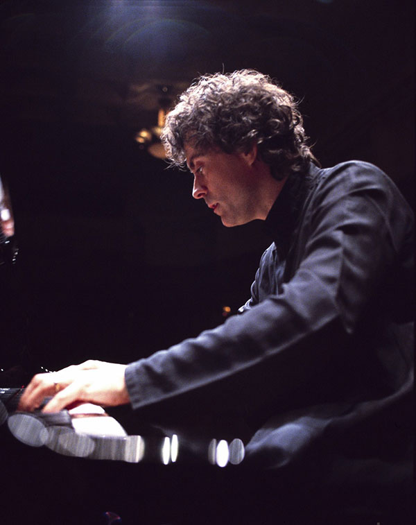 Paul Lewis